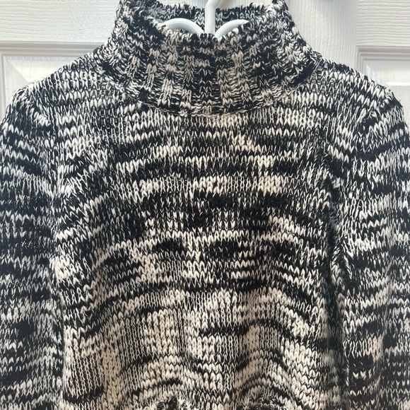 Noisy May Cropped Knit Sweater - Picture 2 of 2